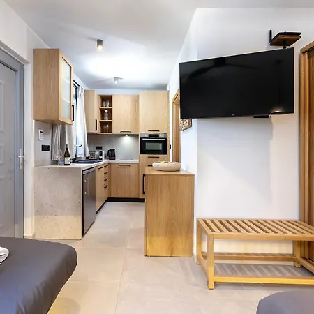 Vista Mare 100 Meters To *