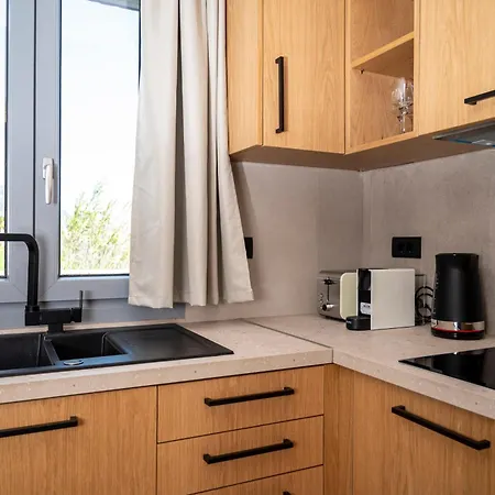 Vista Mare 100 Meters To *