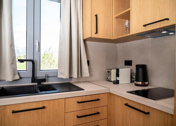 Vista Mare 100 Meters To *